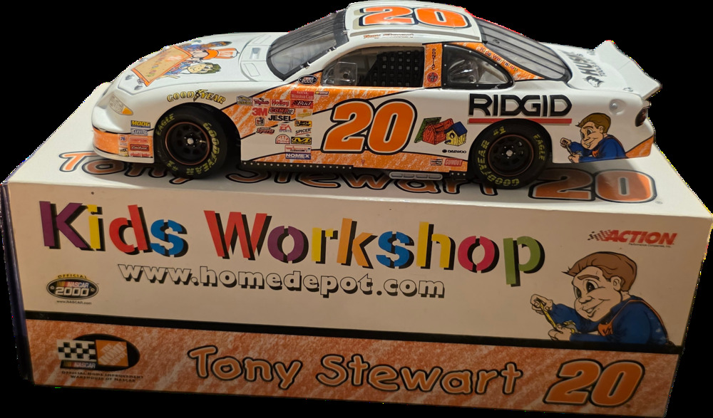 Tony Stewart #20 Home Depot Kids Workshop 2000 Grand Prix 1:24 Action Diecast